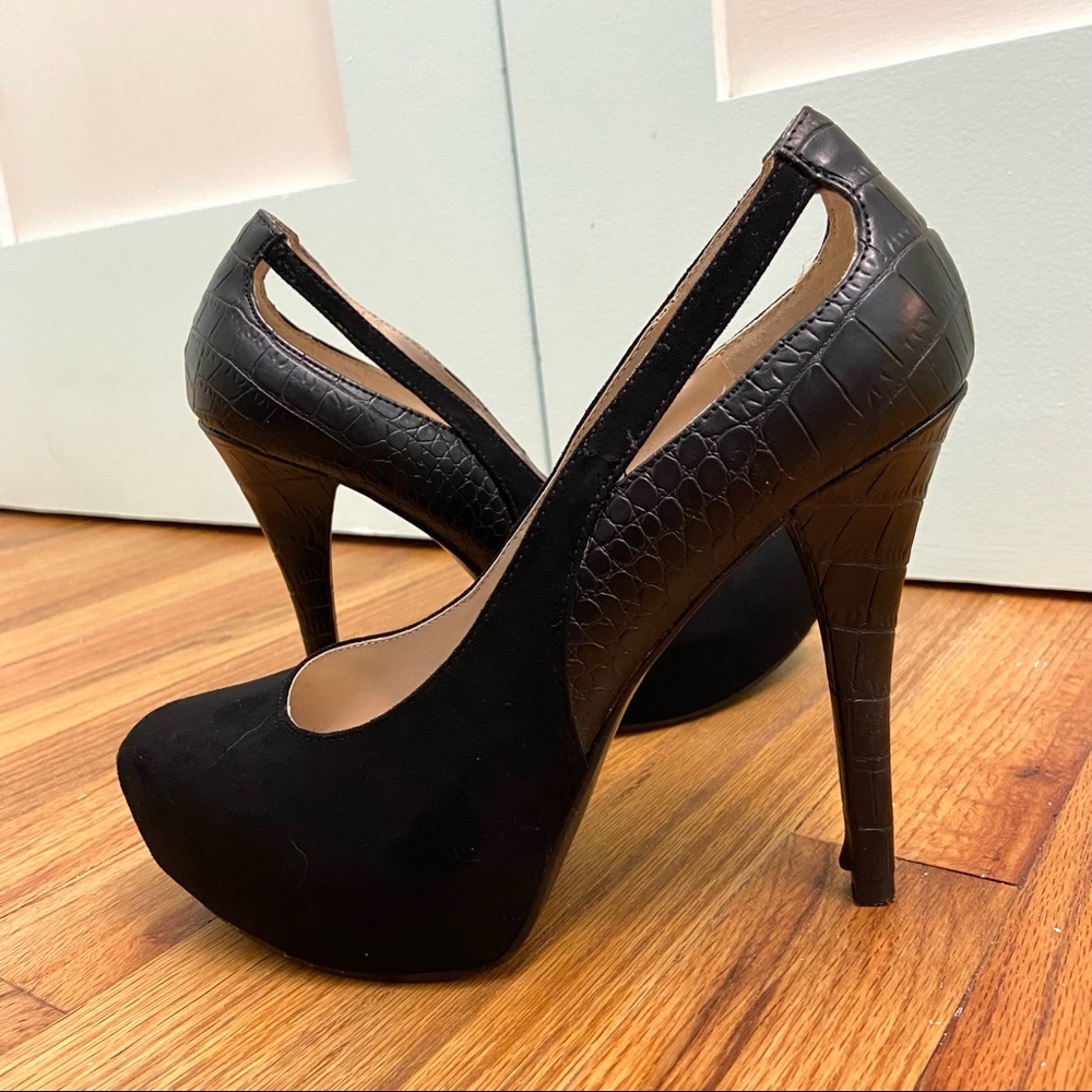 Guess Black High Heel Pumps